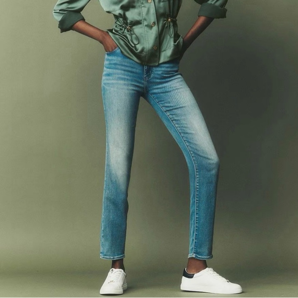Women’s Light Blue Straight Leg Jeans